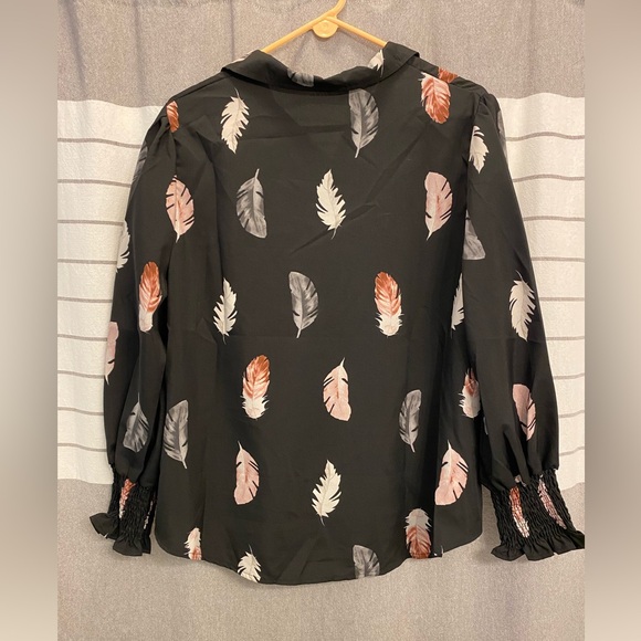 Stylish Dress Blouse - Picture 3 of 8